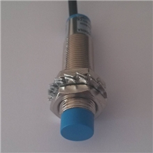 圆柱形M12系列接近开关