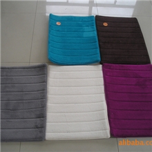 专业生产SBR、SCR、CR潜水料片材、T型压纹、防滑皮、潜水衣材料