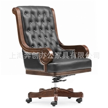 上海大班椅采用牛皮面料、配置五星转角、扶手采用实木雕刻