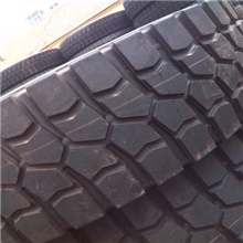 现货供应1400R20吊车胎