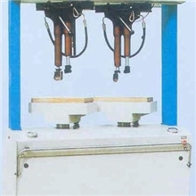 生产供应软垫式压合机