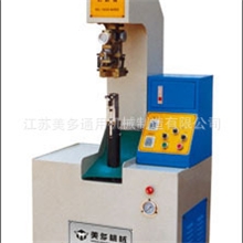 江苏美多专业生产可定制鞋类机械液压自动装跟机