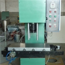 专业生产供应63吨鄂式硫化机，吨位可以定做！欢迎前来选购！