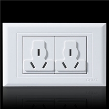 正泰开关插座118型多功能六孔插座NEW5-G125