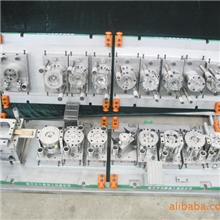 厂家专业定做风扇电机端盖多工位连续模