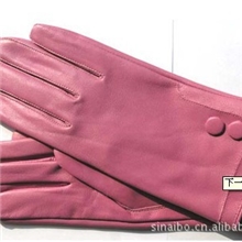 供应水性漆水性皮革手套服装漆专业水性漆品质齐全（图）