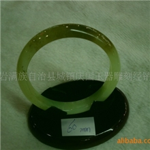 供应岫岩老玉手镯玉龙船摆件各种玉雕工艺品