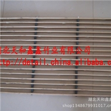 竹制漏粪地板直供全国高档养殖厂羊床产品美观，经久耐用