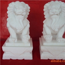加工定做石雕工艺品汉白玉手工机械门狮子