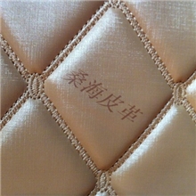 厂家专业生产荔枝纹皮革压花革pu人造革厚度1公分木质色家居