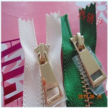 拉链厂供应多款优质金属铜拉链,服装拉链，镀金拉链欢迎定制