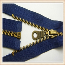 温州拉链厂家大量供应5号金属拉链，各种型号各种颜色，欢迎订购