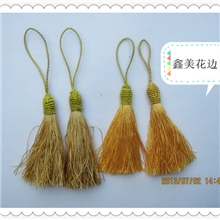 汽车挂件、金黄色小流苏、装饰品、小挂球、小吊穗、