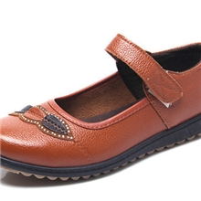 中年妈妈新款单鞋皮鞋秋季平底单鞋平底魔术贴浅口单鞋厂家直销