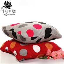 【诚信厂家推荐】宁波厂家让利直销珊瑚绒靠垫抱枕卡通圈圈