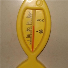 厂家供应小鱼温度计水温计宝宝洗澡温度计