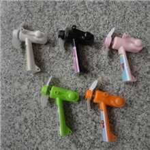 2013最火爆新款环保无需装电池迷你手摇风扇环保风扇无挂绳