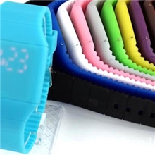 2013热销新款触摸led手表超薄led触屏表塑胶TPU触屏腕表批发