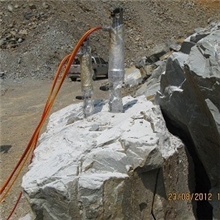 无爆破最佳岩石拆除设备--岩都劈裂机