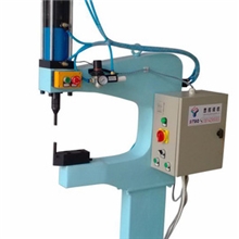 5吨双立柱压铆机，解决钣金件折弯问题