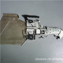 优惠出售二手9成新YAMAHA贴片机飞达料车