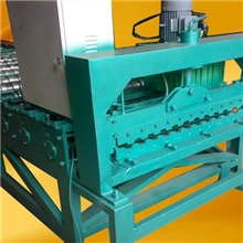 供应订做各种型号彩钢瓦机
