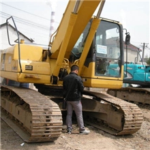 小松挖掘机，PC200-7,二手小松挖机，二手挖机。