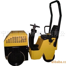 供应小型振动压路机,驾驶式压路机，座驾式压路机，压实机械