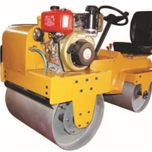座驾式双轮压路机