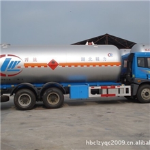 专业供应化工液体运输车（现货供应各类运输车，欢迎来电咨询）