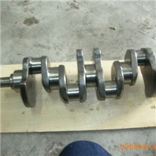 供应五十铃4JB1曲轴