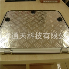 供应各种风力发电机舱罩天窗