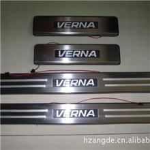 现代瑞纳LED迎宾踏板