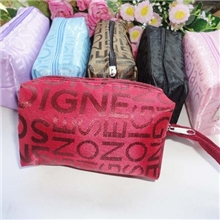 欧美流行的英文字母方形小钱包钥匙扣手机包促销小礼品