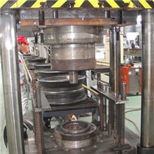 供应（定制）汽车钢圈装配模具专业品质（车轮模具钢圈模具）