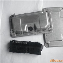 供应博士二代汽车电脑板外壳插头81针