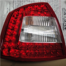斯柯达明锐后尾灯