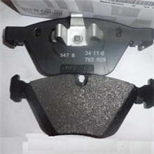 信亿厂价直销专家宝马523前刹车片刹车片