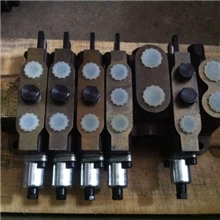 供应吊车配件、起重机配件、组合阀