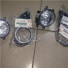 丰田塞纳雾灯框，丰田塞纳雾灯
