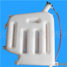 专业生产销售优质陕汽德龙膨胀水箱汽车水箱