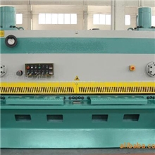 专业生产各种型号剪板机，厂家直销，华德值得您的信赖