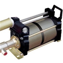 厂家直供自动增压泵采用内置式单气控两位四通阀