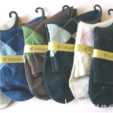 tutuanna毛腈混纺保暖抗菌不起球女袜