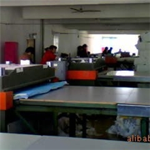 供应布料裁切机（著名品牌，AAA诚信企业，值得放心）