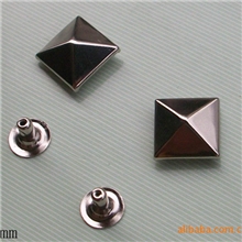 厂家直销8mm多款方钉金字塔铆钉正方型单/双面铆钉撞钉