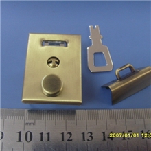 供应青古拉丝电镀高档箱包锁铁皮插锁