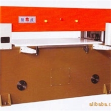 供应精密四柱式液压平面下料机