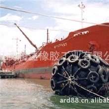 青岛澳润达优质防撞设施,防撞球,防碰垫,码头护舷,围栏,护拦