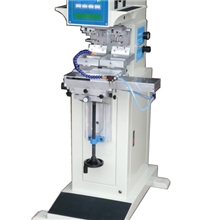 厂家特价供应双色移印机。质量保证、一年保修移印机